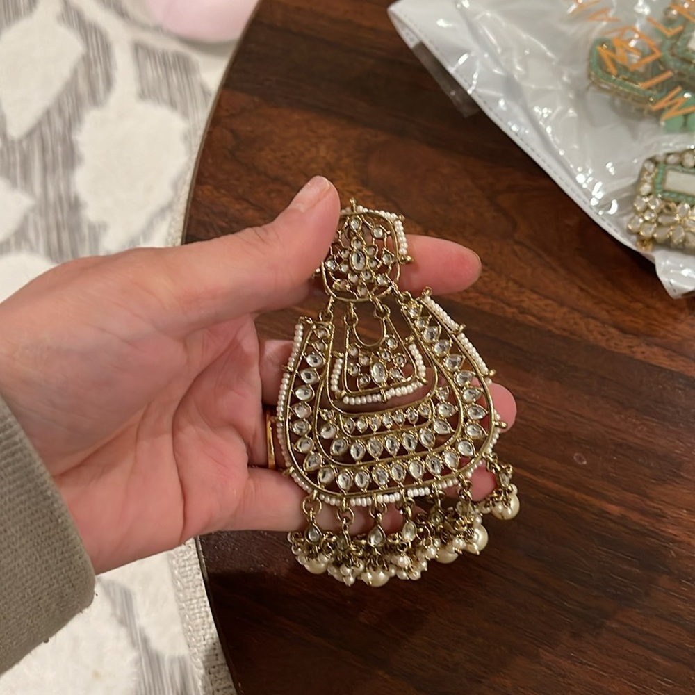 Earrings - Picture 3 of 3